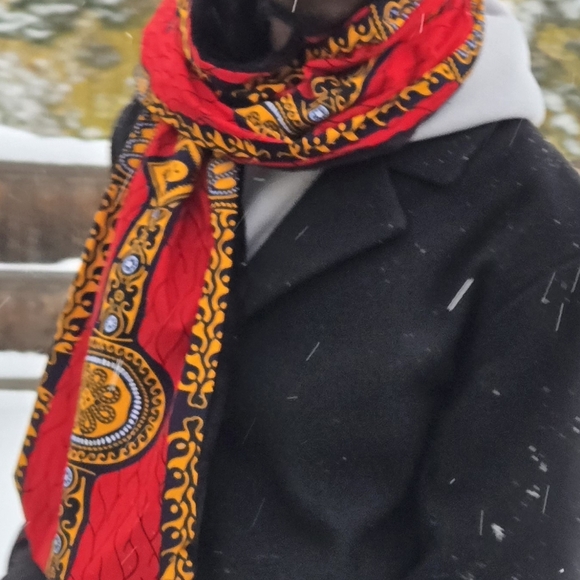 PHOEBE - Winter Scarf - Picture 3 of 6